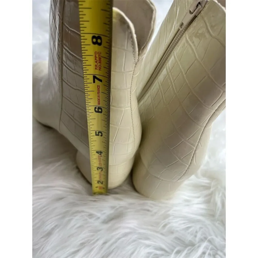 🆕 Chinese Laundry Women's Cream Glass Croc Davinna Booties Size 10  Embossed